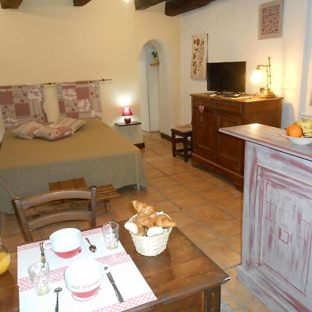 Chambre D'Hotes Le Fourniou Melle  Екстер'єр фото